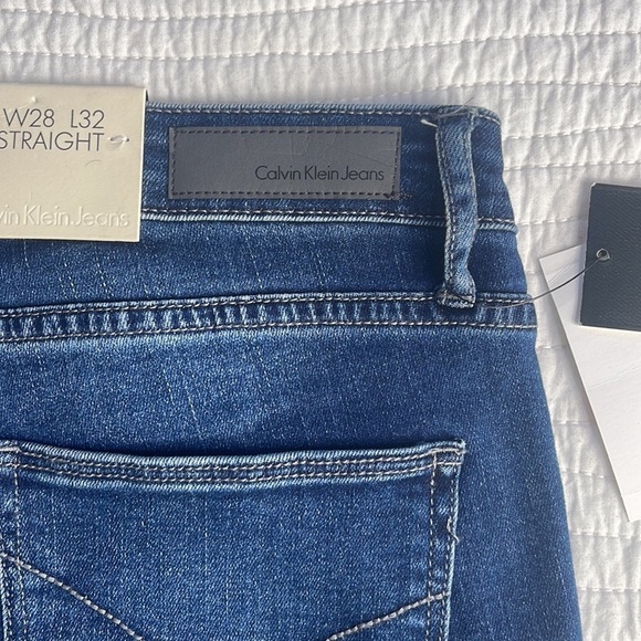 CALVIN KLEIN Straight Leg Blue Jeans Size 28X32 NWT. #0069 - Picture 9 of 13